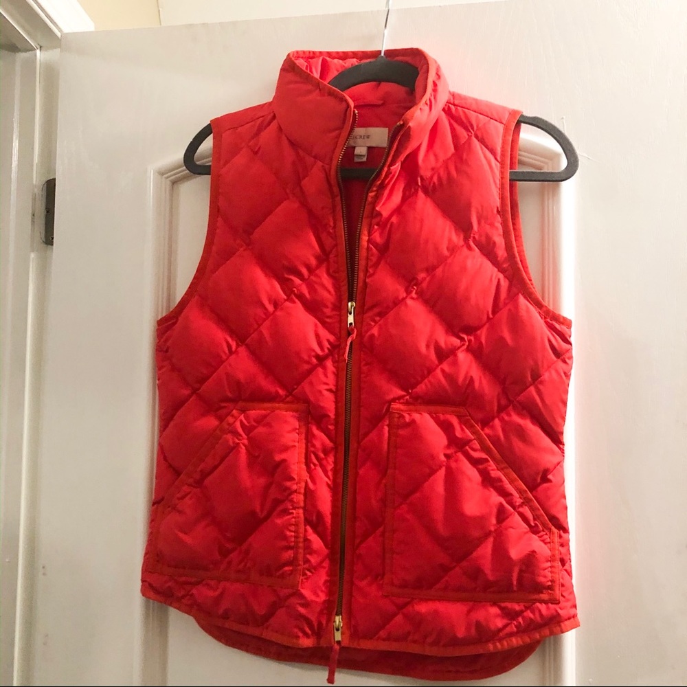 J Crew red women’s vest